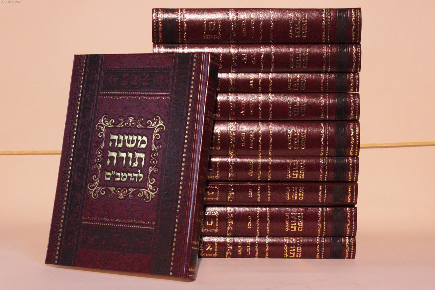 משנה תורה לרמב"ם מנוקד מפואר גדול י' כרכים / רמבם מנוקד גדול במבצע!  הוצאת אור דוד