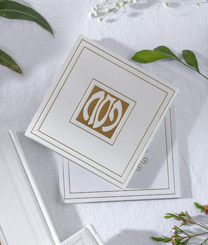 הגדה של פסח מרובעת כריכה רכה