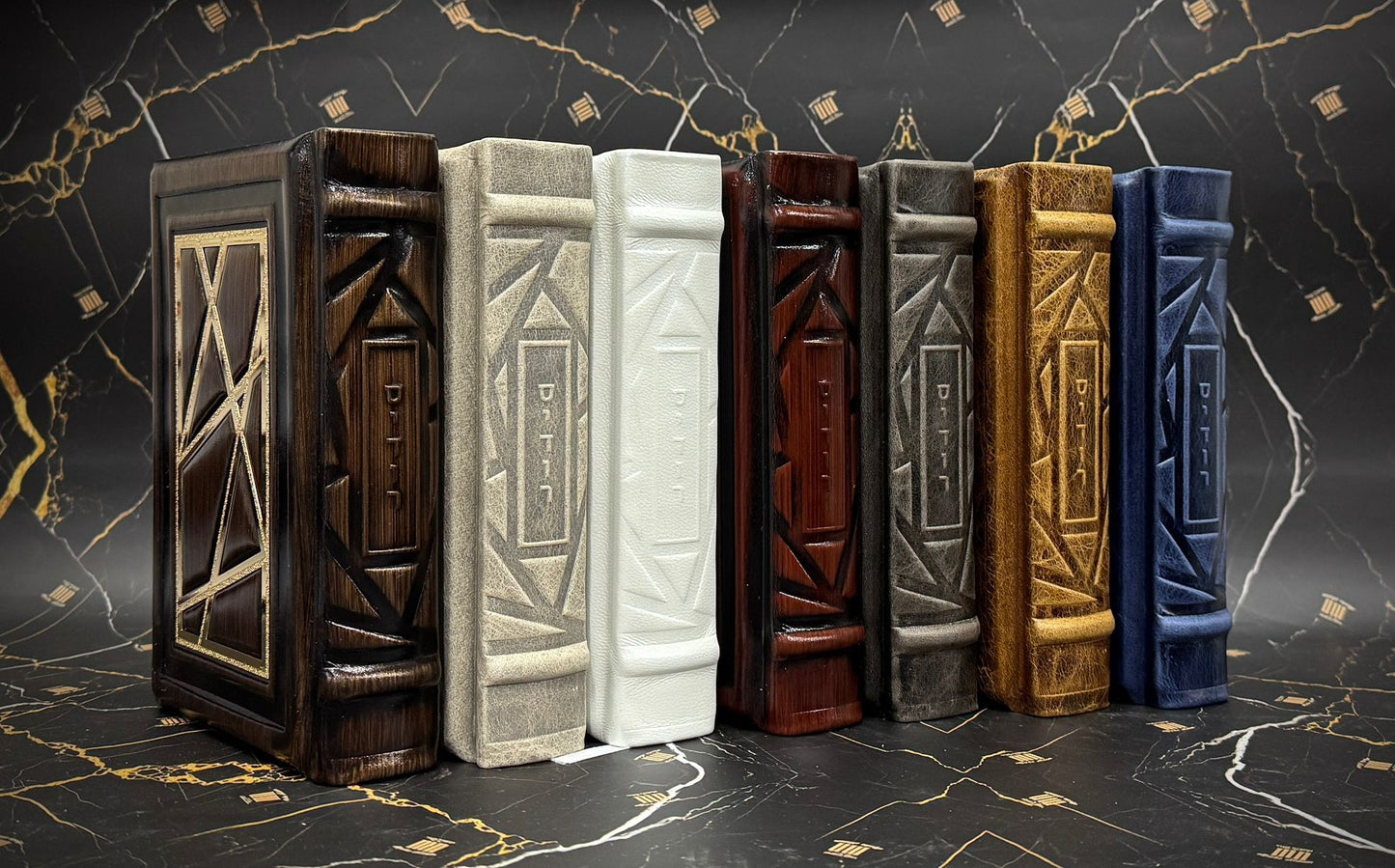 סידור כוונת הלב - עור אמיתי עם פלקטה ע"מ בשלל צבעים / פורמט בינוני