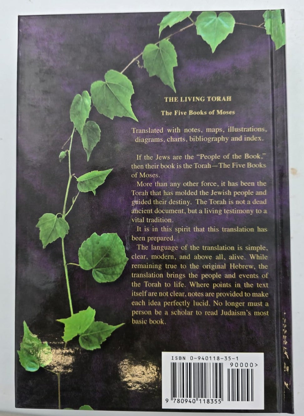 he five books of Moses : a new translation based on traditional Jewish sources, with notes, introd., maps, tables, charts, bibliography, and index